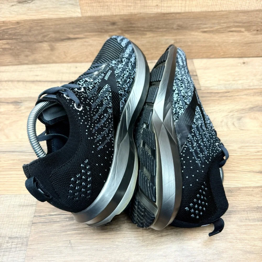 Brooks Levitate 3 women’s size 11D Black Running Shoes Sneakers